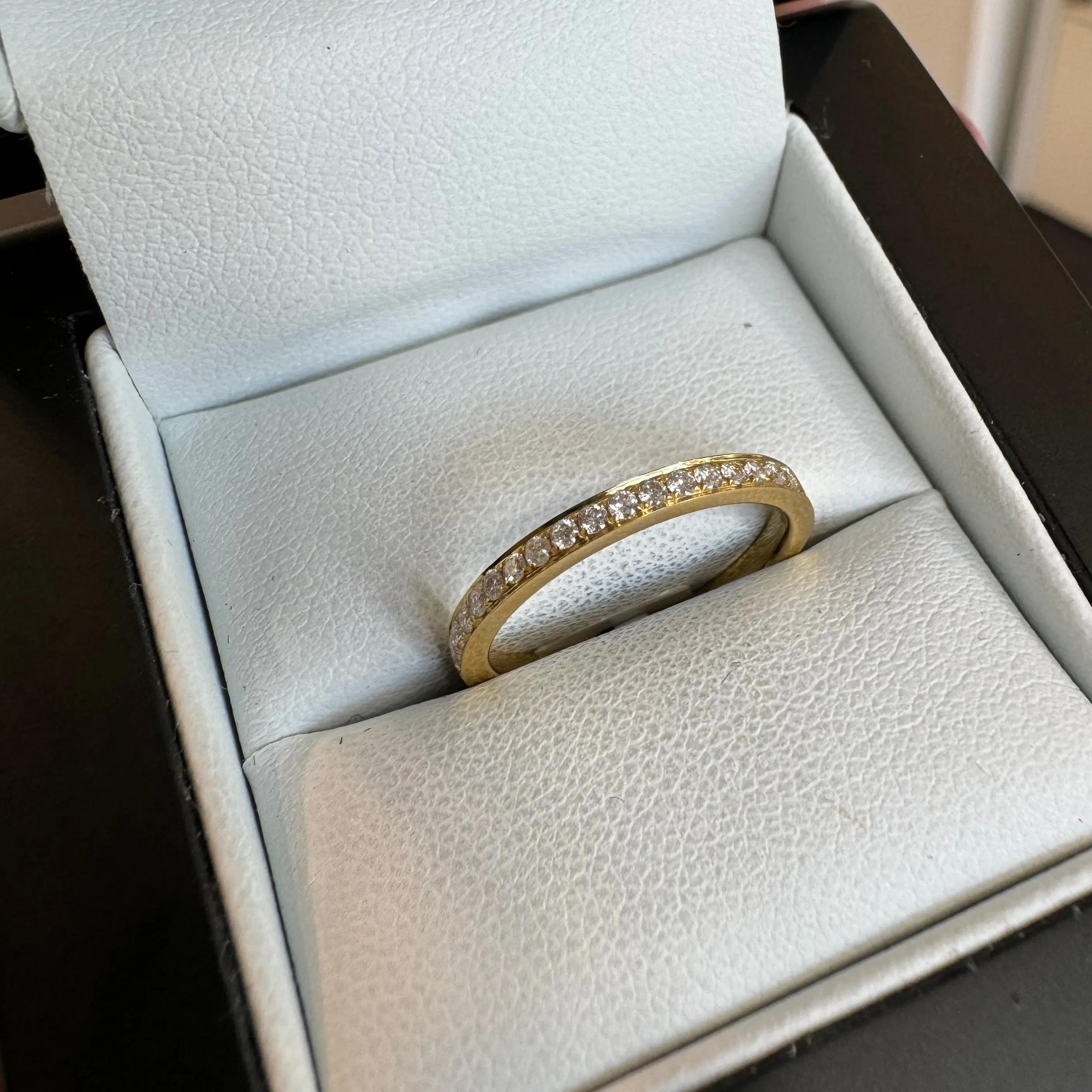 18ct Yellow Gold Diamond Eternity Ring