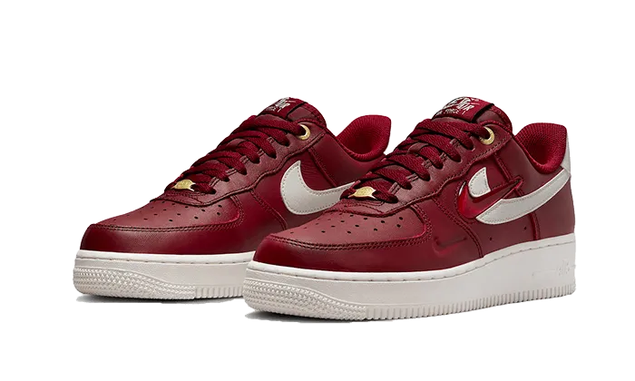 Air Force 1 '07 Premium Team Red History Of Logos